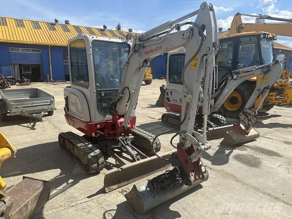 Takeuchi TB225 Miniescavatori