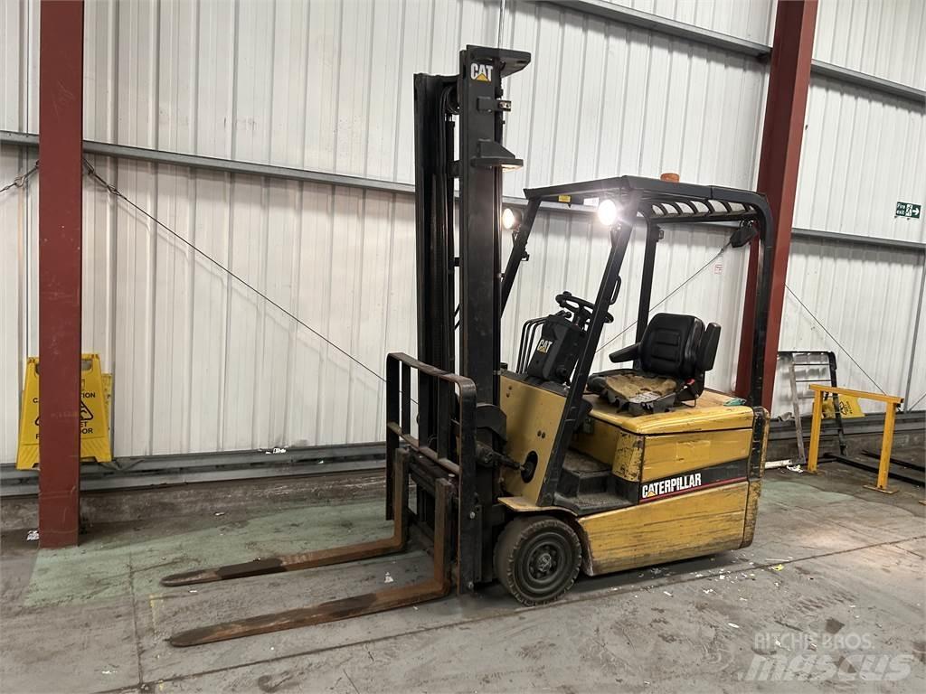 CAT EP16KT Carrelli elevatori elettrici