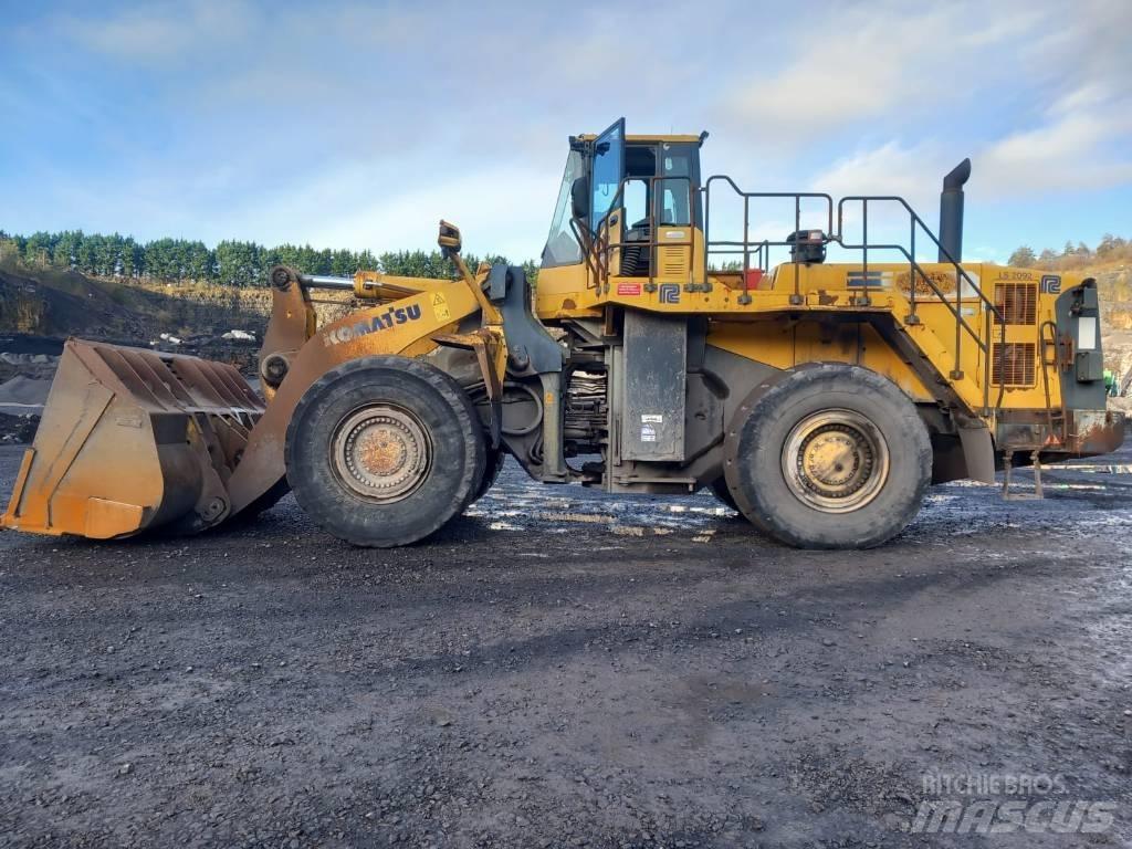 Komatsu WA 600-6 Pale gommate