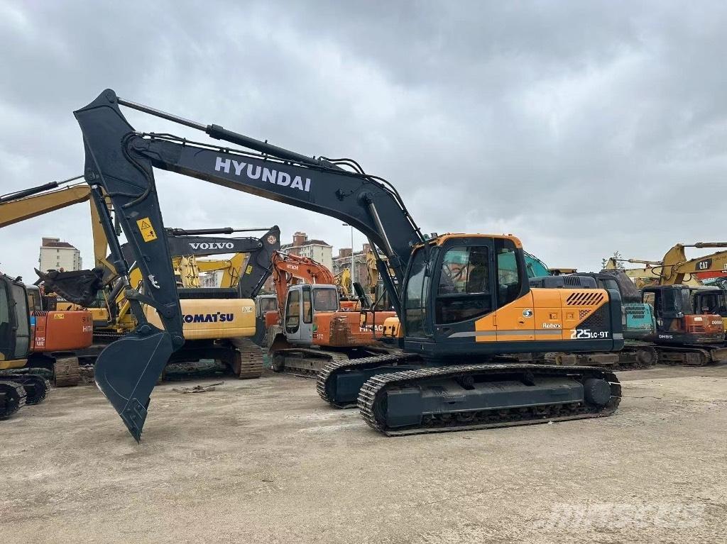 Hyundai 225 LC-9T Escavatori cingolati