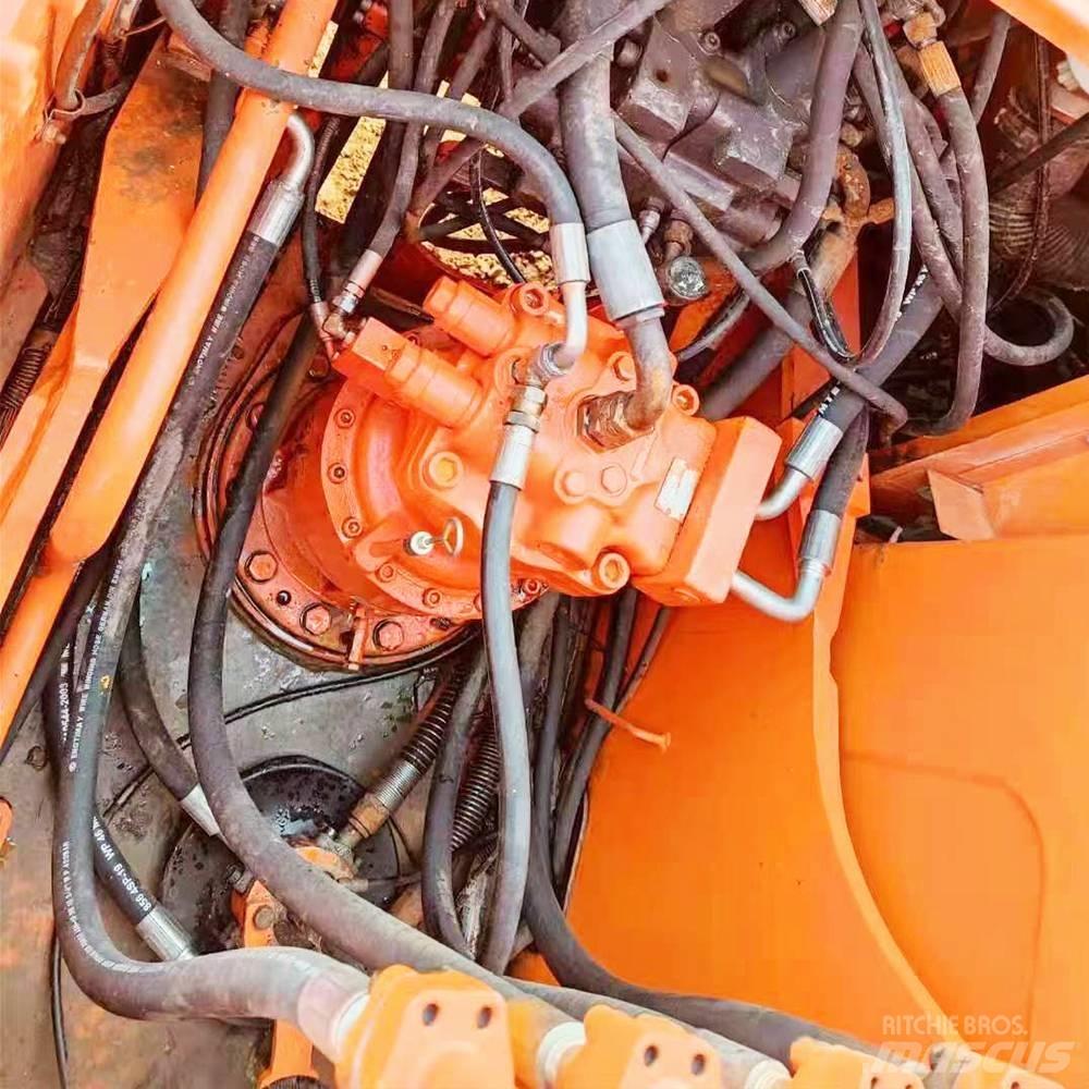 Doosan 225 Escavatori cingolati