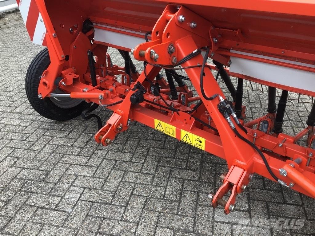 Kuhn Premia 300 Perforatrici