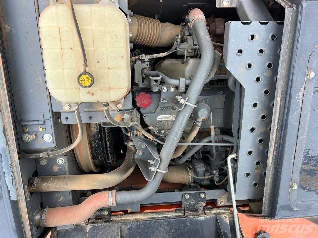 Hitachi ZX 210 LC-6 Escavatori cingolati
