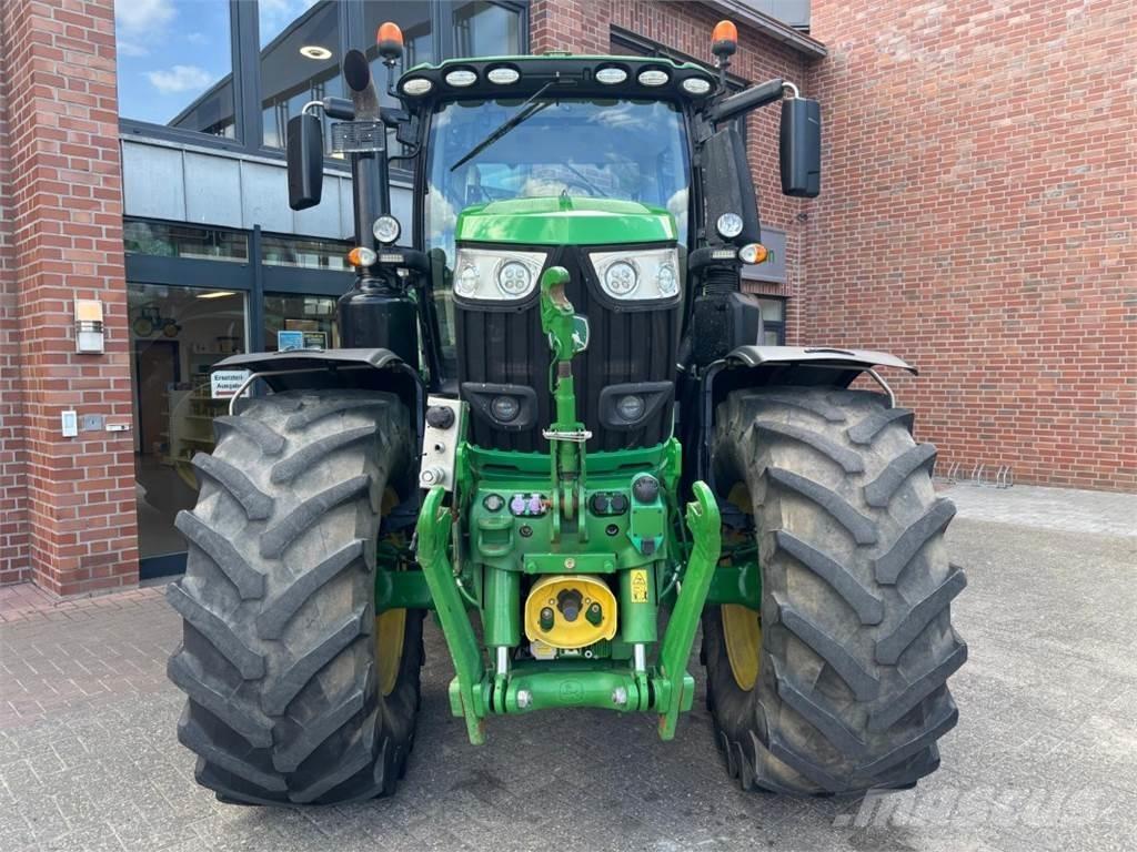 John Deere 6230R Trattori