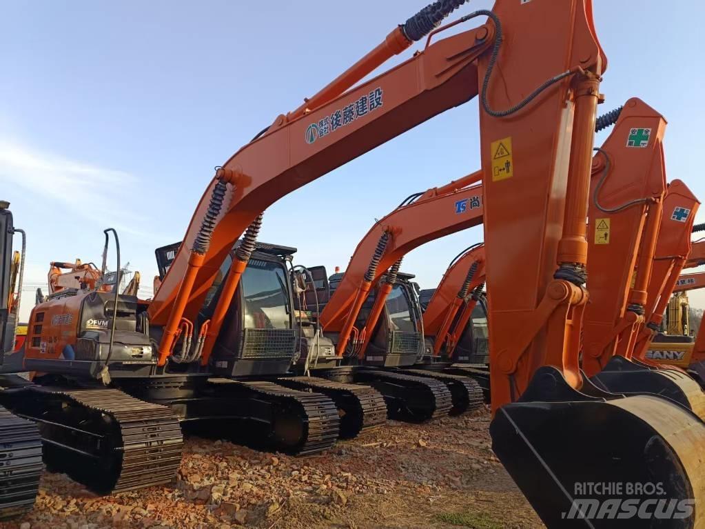 Hitachi ZX210 Escavatori cingolati
