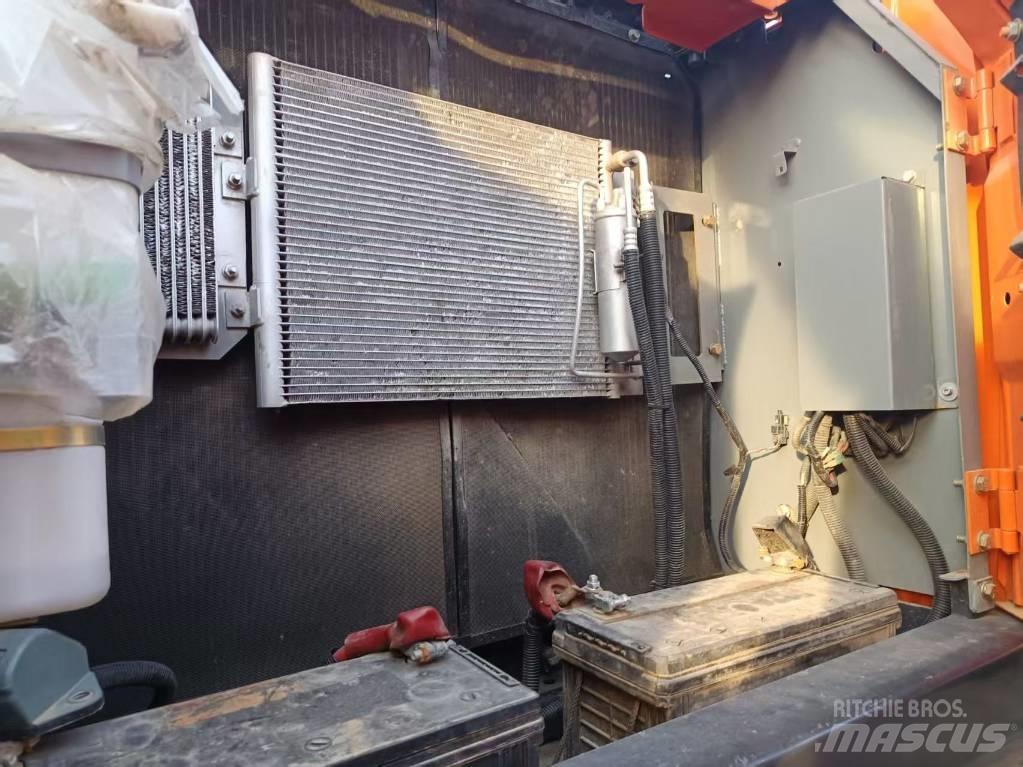 Hitachi ZX210 Escavatori cingolati