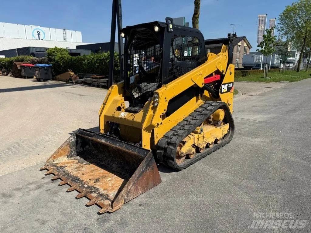 CAT 259D Mini Pale Gommate