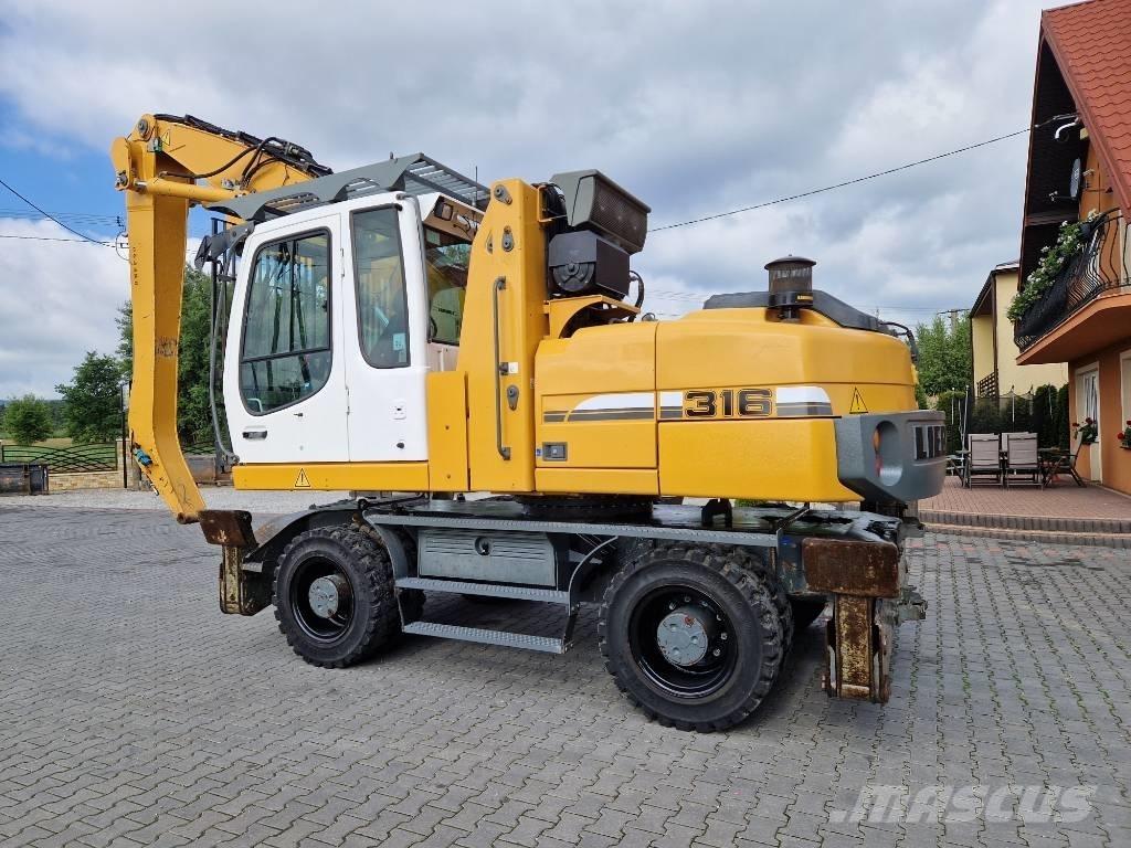 Liebherr 316 Escavatori gommati