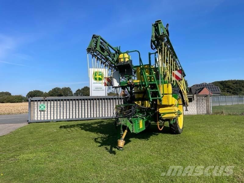 John Deere 824 Irroratrici trainate