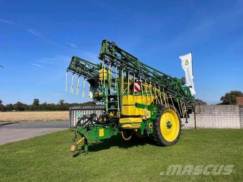 John Deere 824 Irroratrici trainate