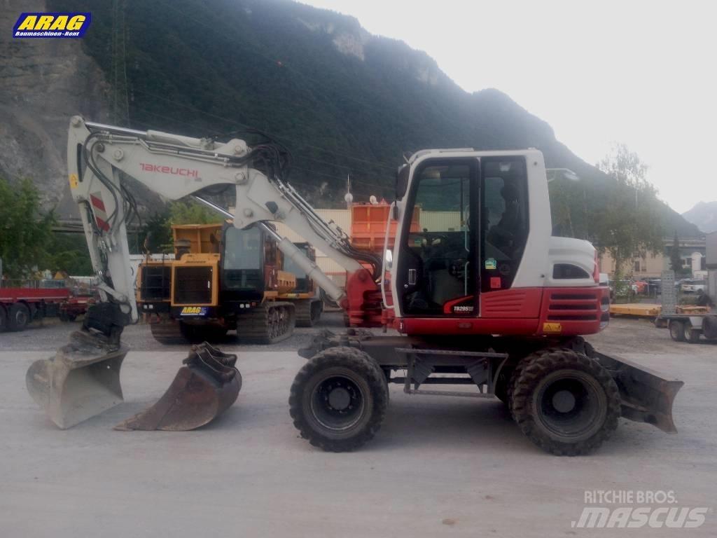 Takeuchi TB 295 W Escavatori gommati