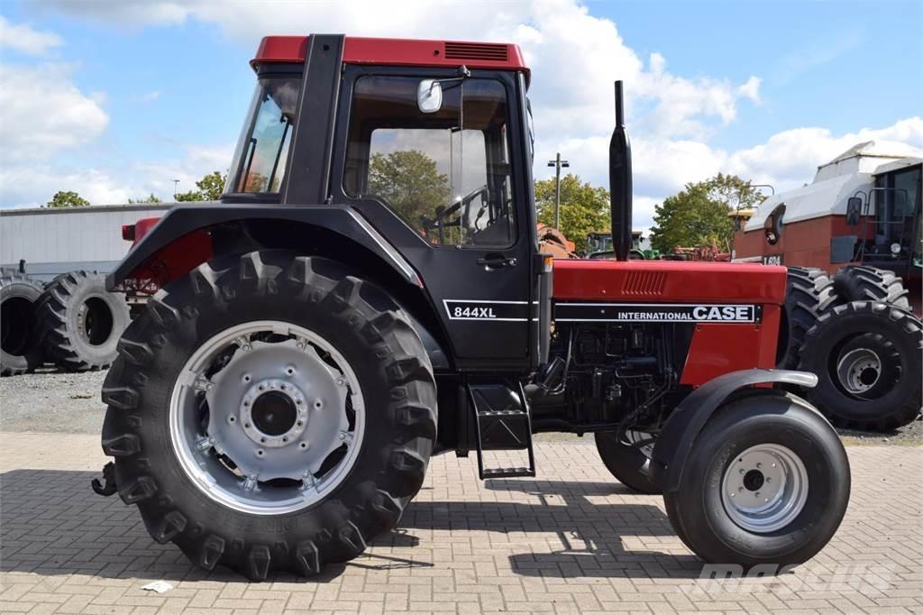 Case IH 844 XL Trattori