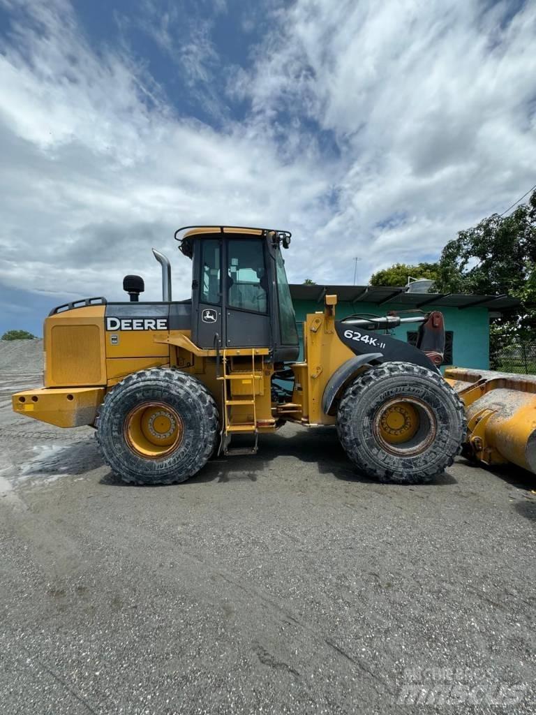 John Deere 624k-II Pale gommate