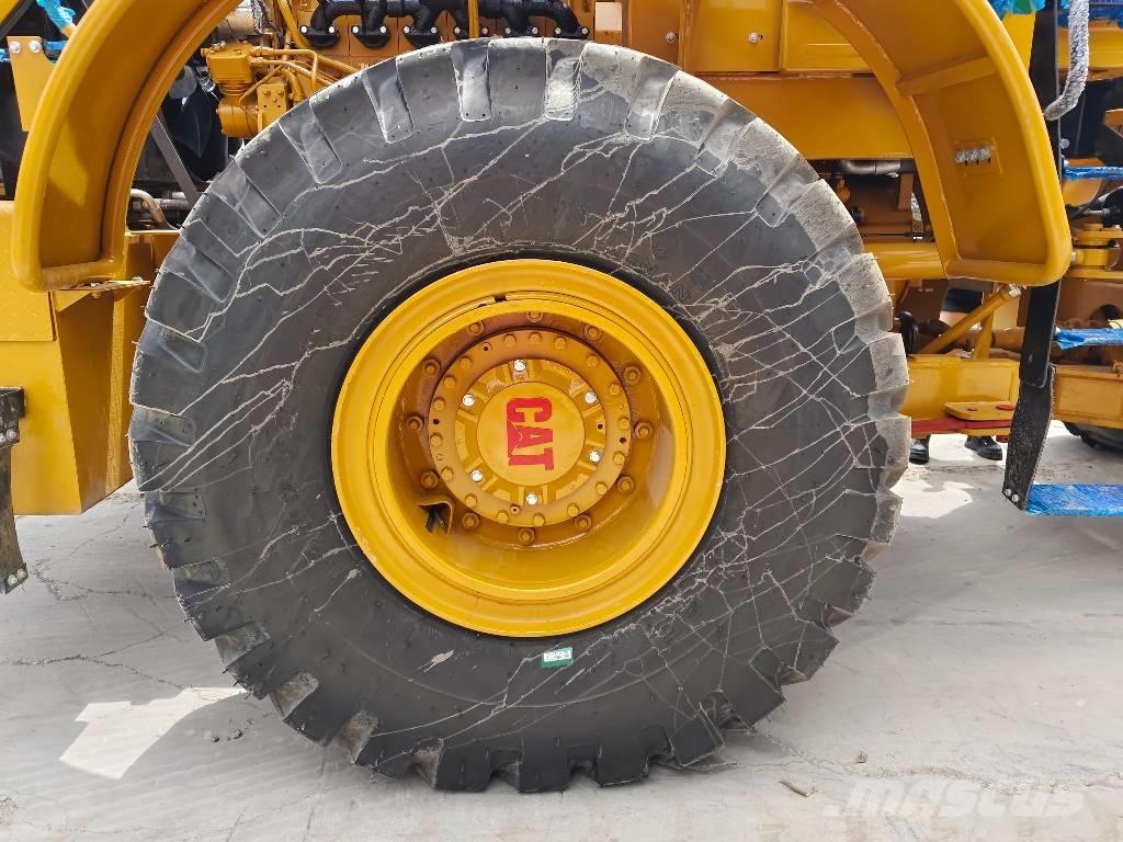 CAT 950 H Pale gommate
