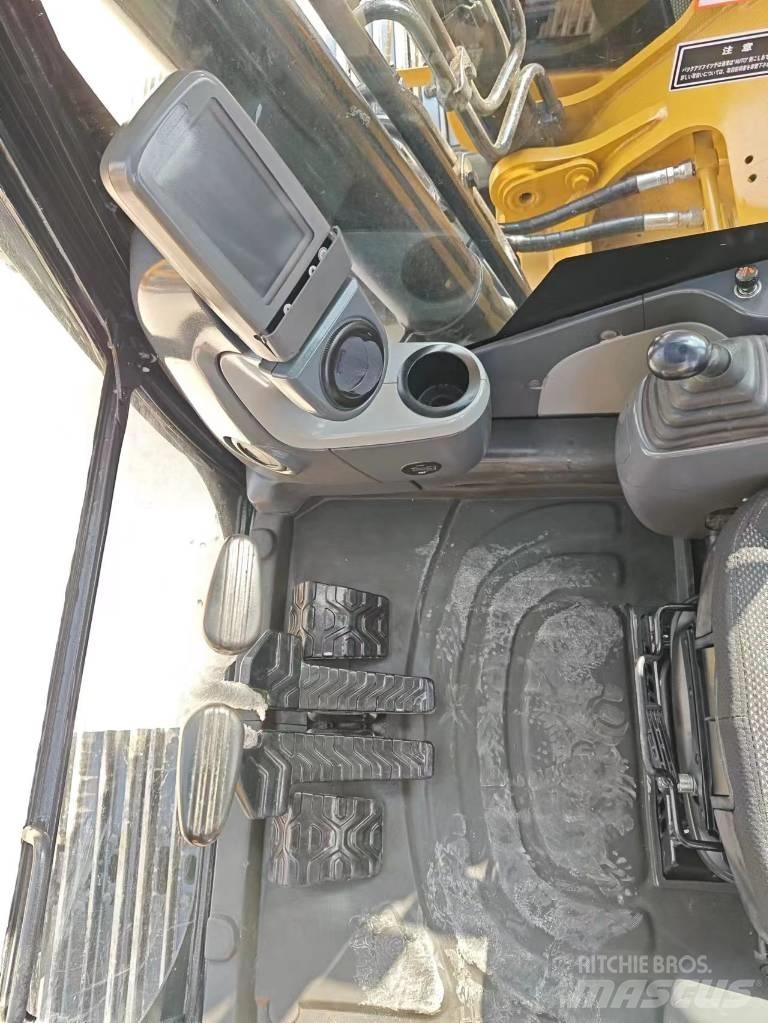 CAT 320 D2 Escavatori cingolati