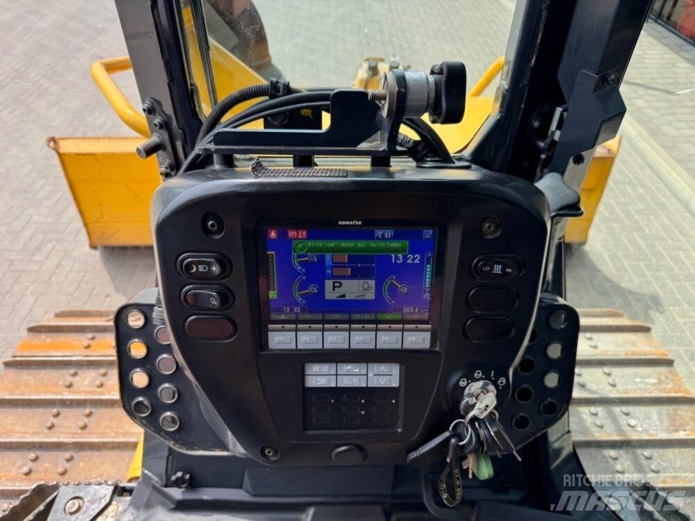 Komatsu D37PXi-24 Dozer cingolati