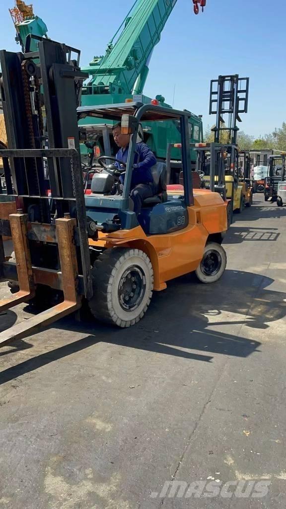 Toyota 5 ton Carrelli elevatori diesel