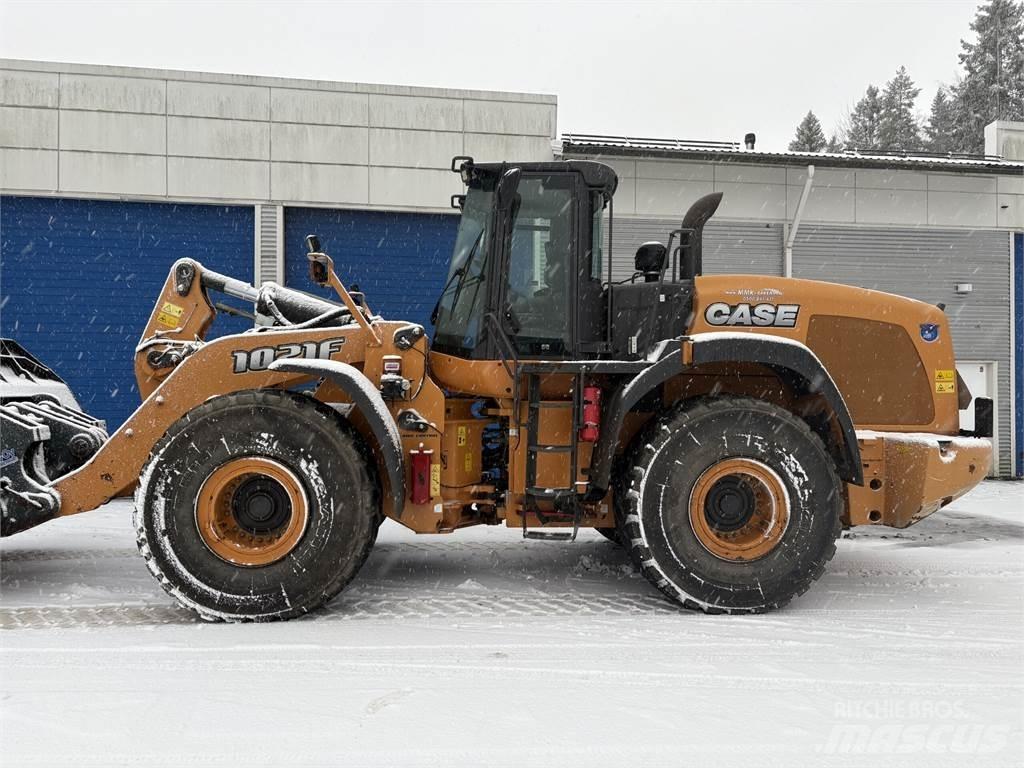 CASE 1021F Pale gommate