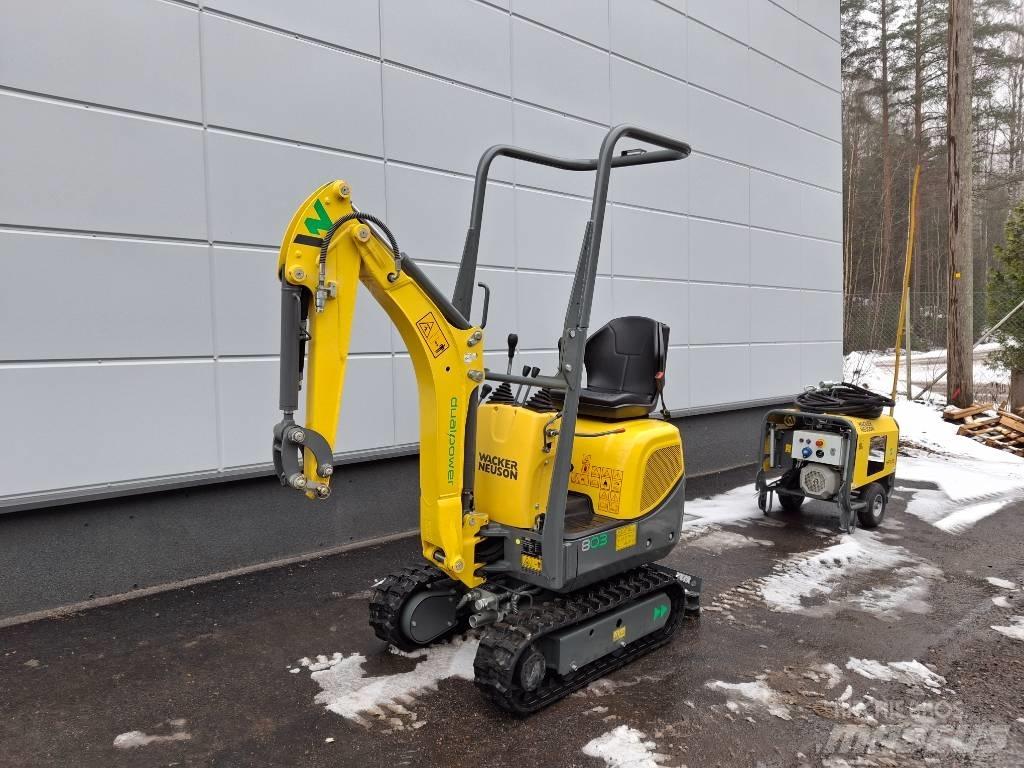 Wacker Neuson 803 Miniescavatori