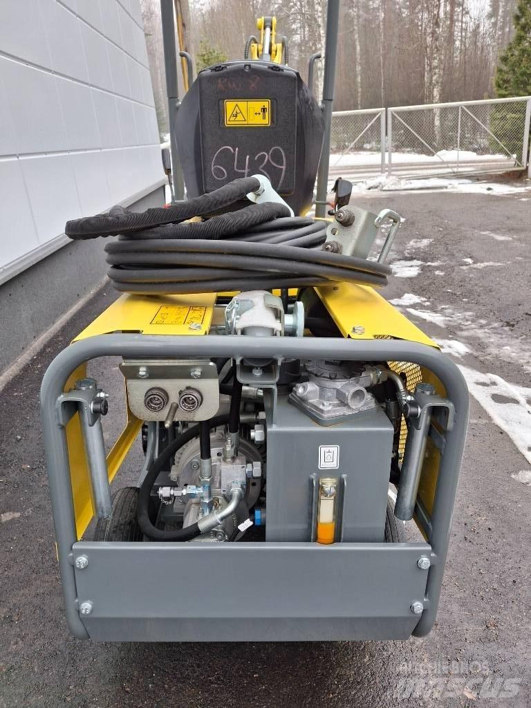 Wacker Neuson 803 Miniescavatori