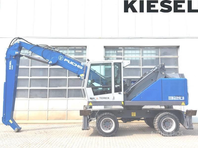 Fuchs MHL 320 F Movimentazione rifiuti