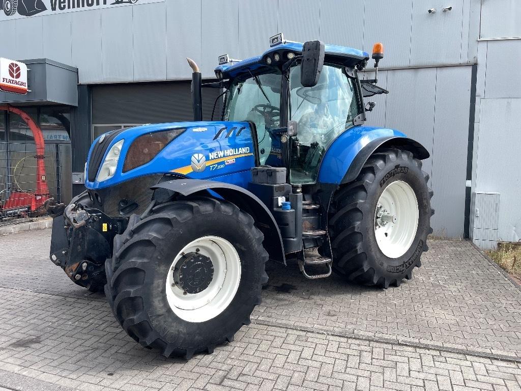 New Holland T 7.230 Trattori