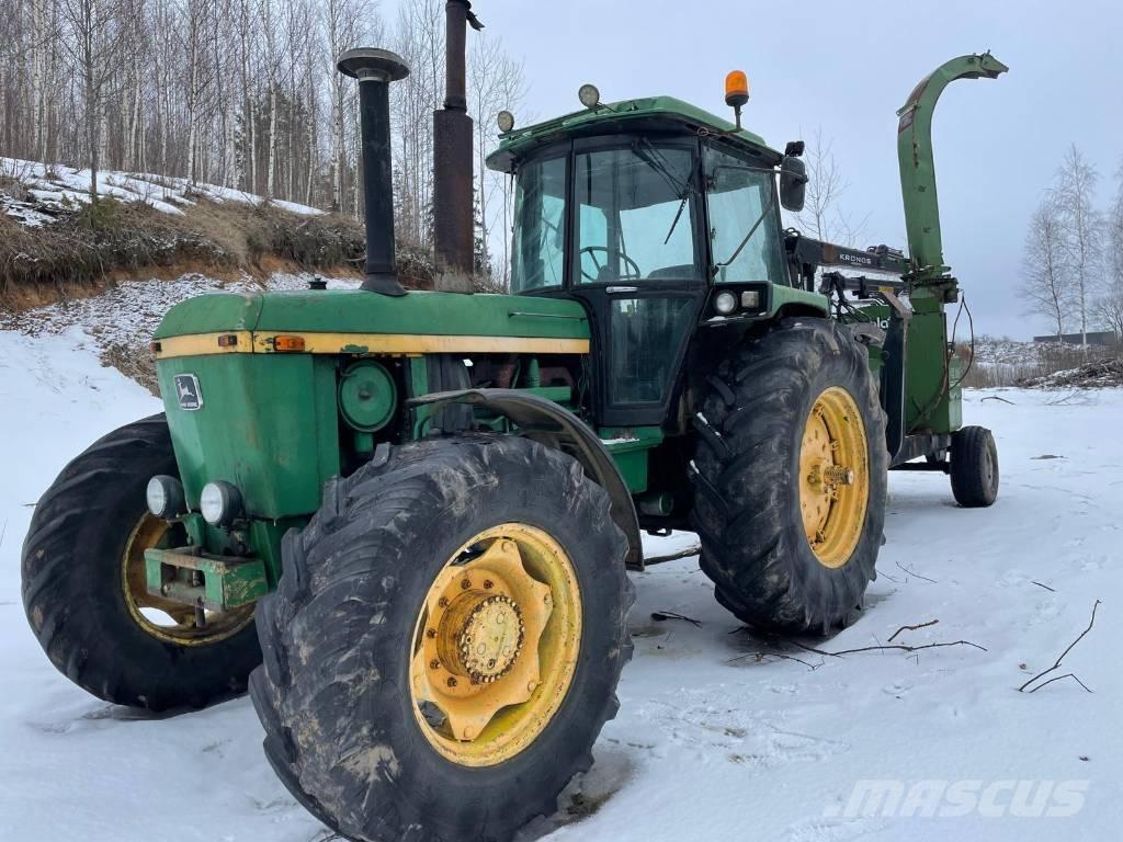 John Deere 4240 S Trattori