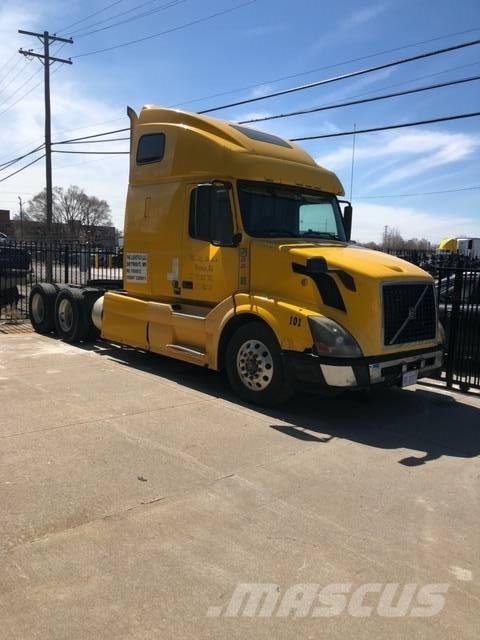 Volvo VNL Motrici e Trattori Stradali