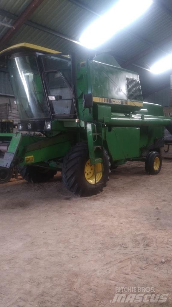 John Deere 1065 Mietitrebbiatrici