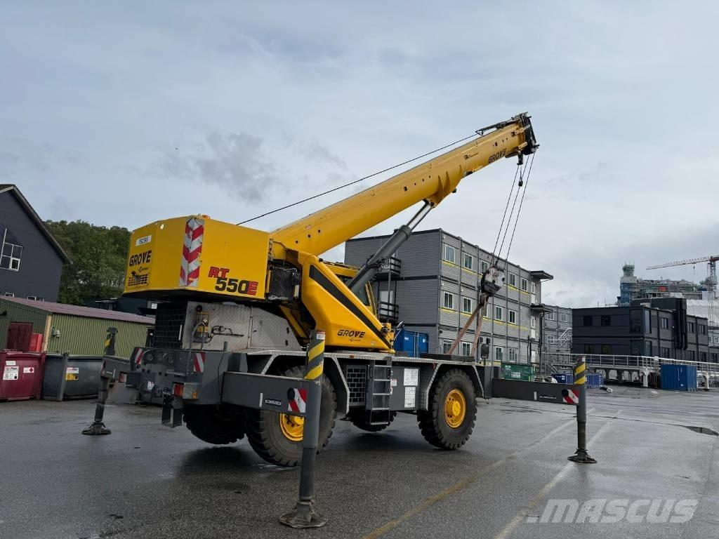Grove RT 550 E Gru per terreni difficili