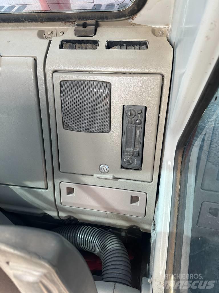Doosan 150 Escavatori gommati