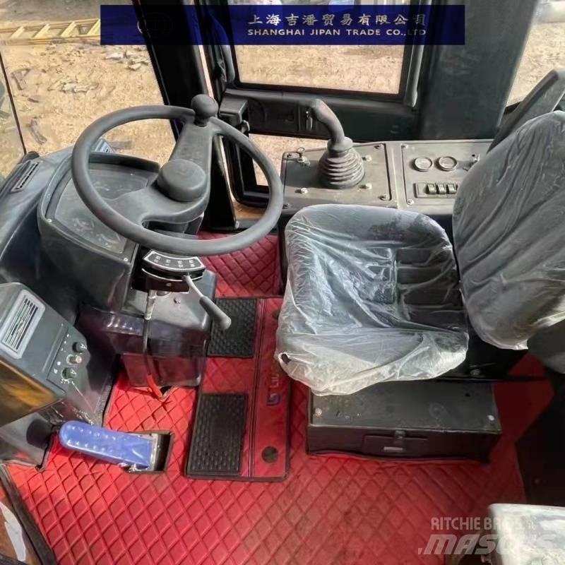 LiuGong CLG 835 Pale gommate