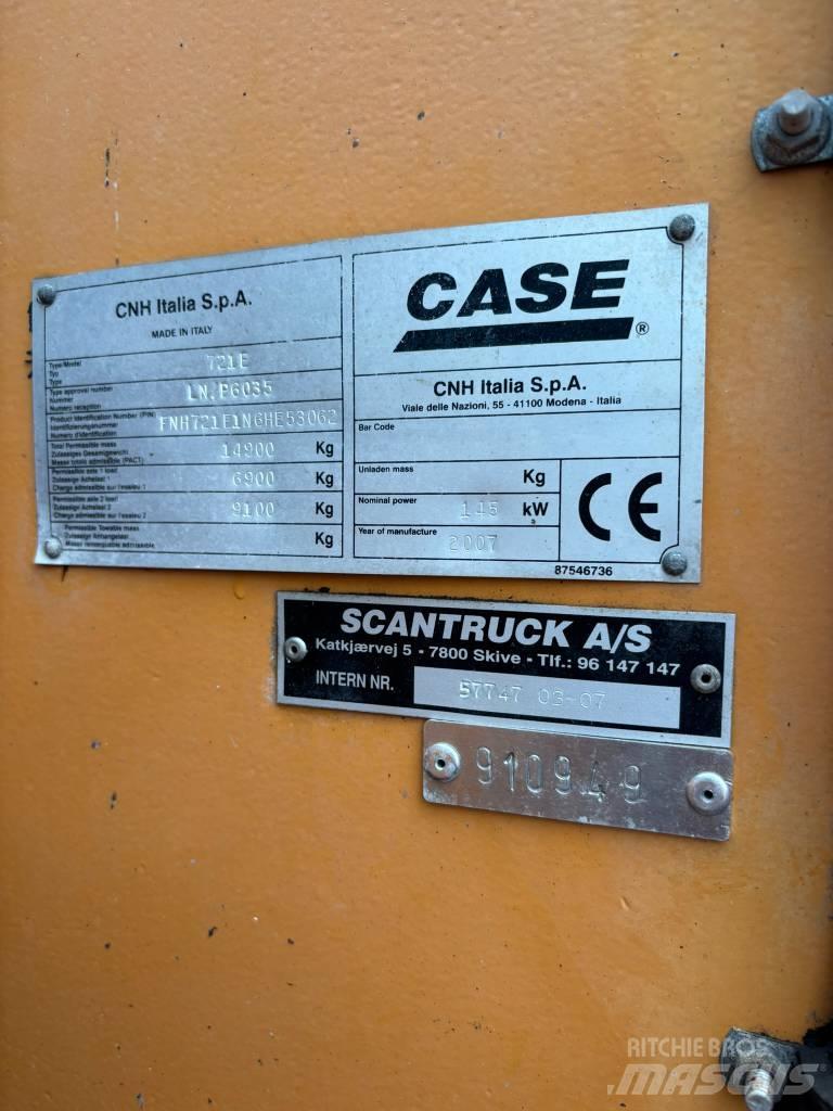CASE 721 E Pale multiuso