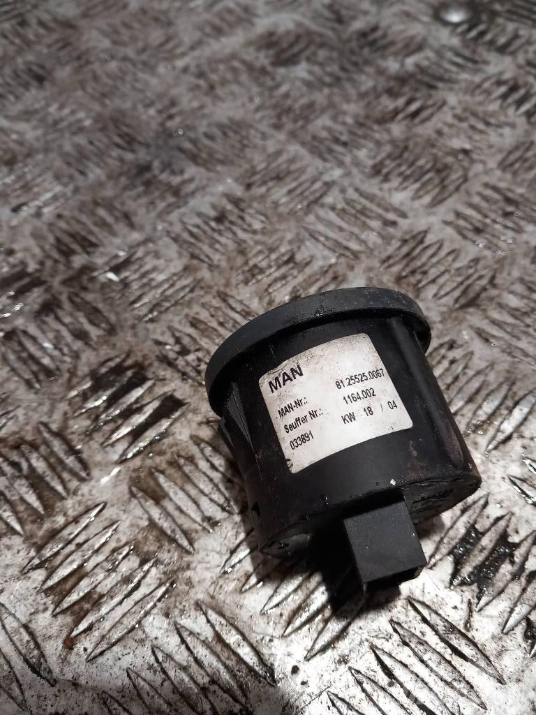 MAN TGA 81255250067 Cabine e interni