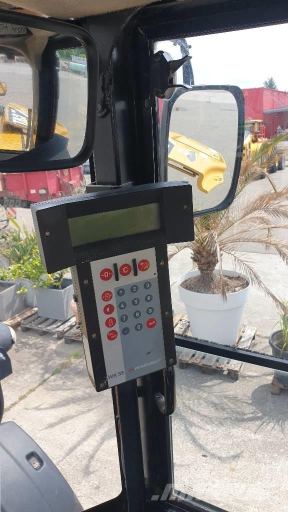 CAT 930 H Pale gommate