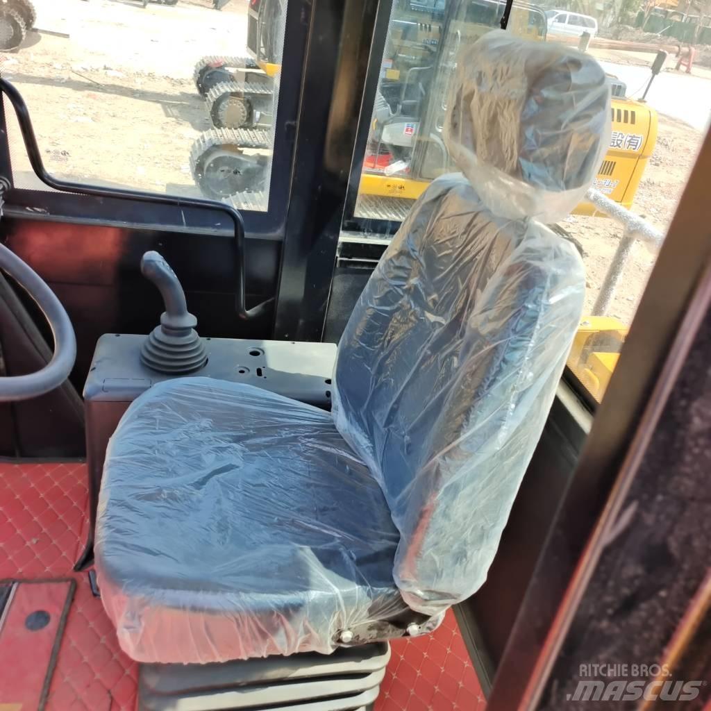 CAT 966 H Pale gommate