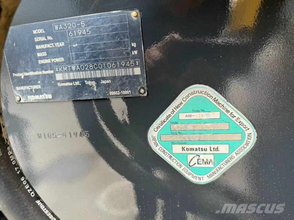 Komatsu WA 320-5 Pale gommate