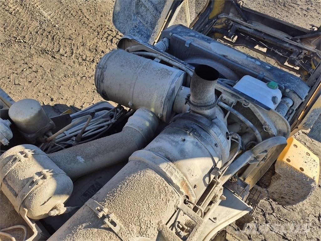 Volvo L 180 G Pale gommate