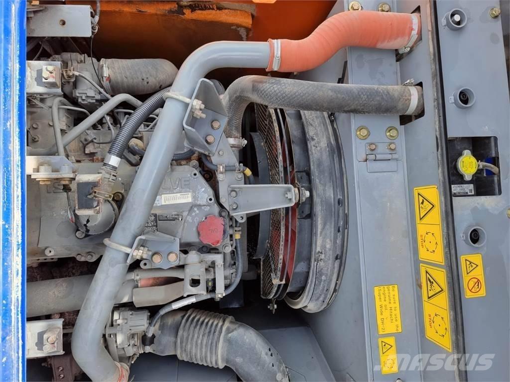 Hitachi ZX 210 LC-5B Escavatori cingolati