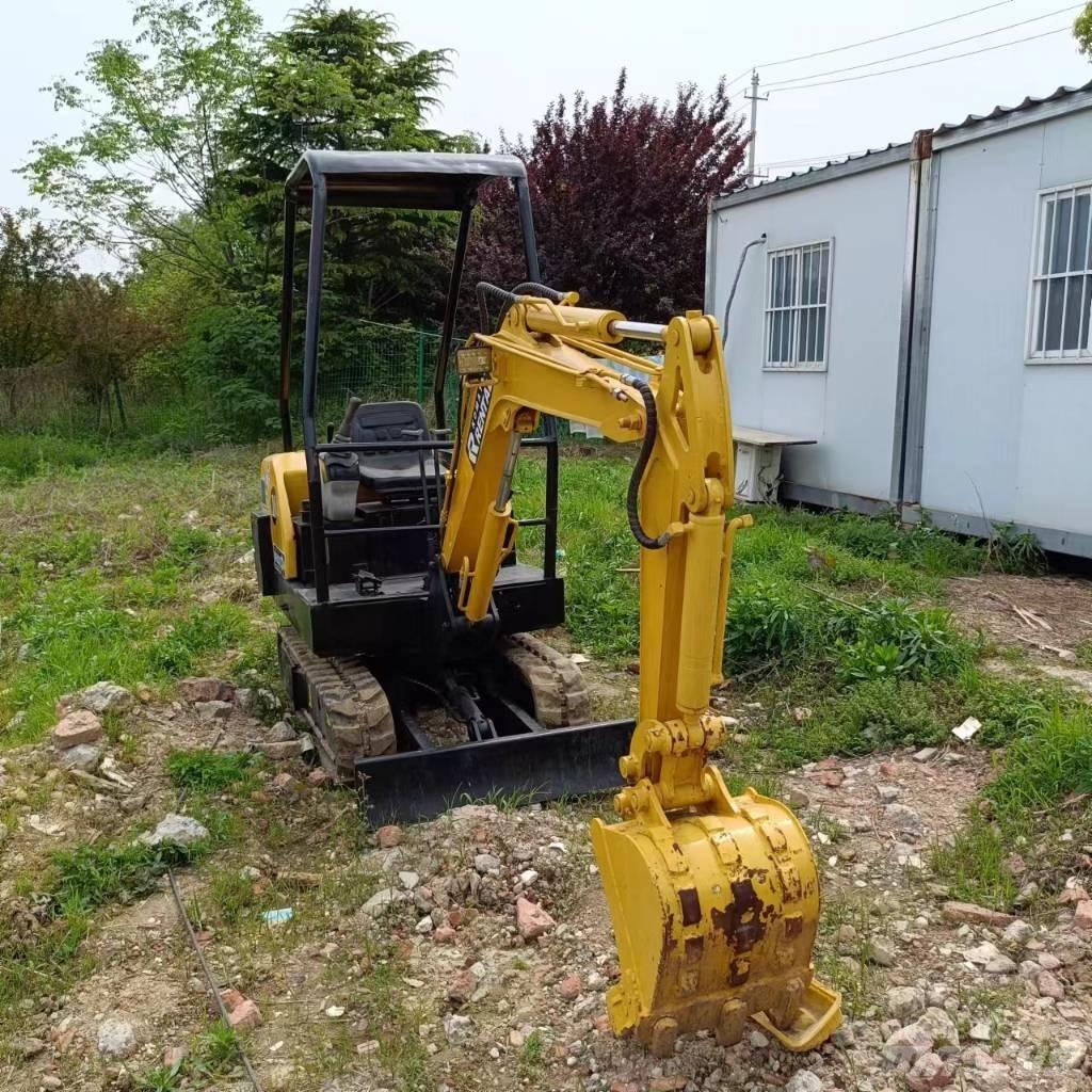 Komatsu PC 18 Miniescavatori