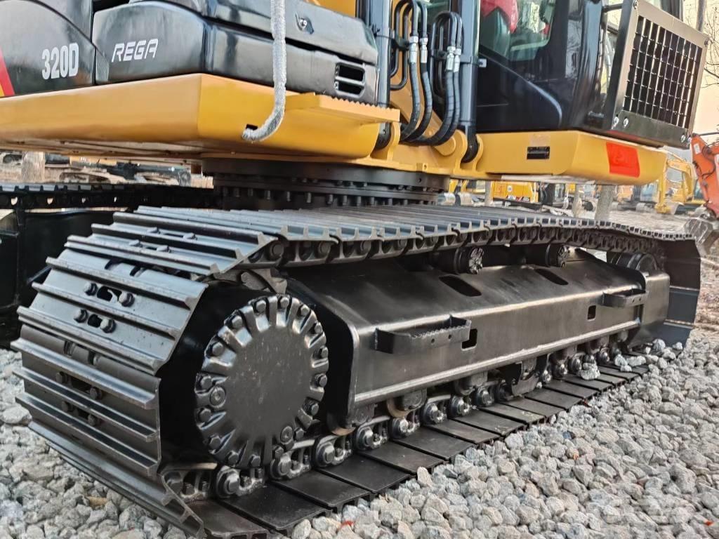 CAT 320 D Escavatori cingolati