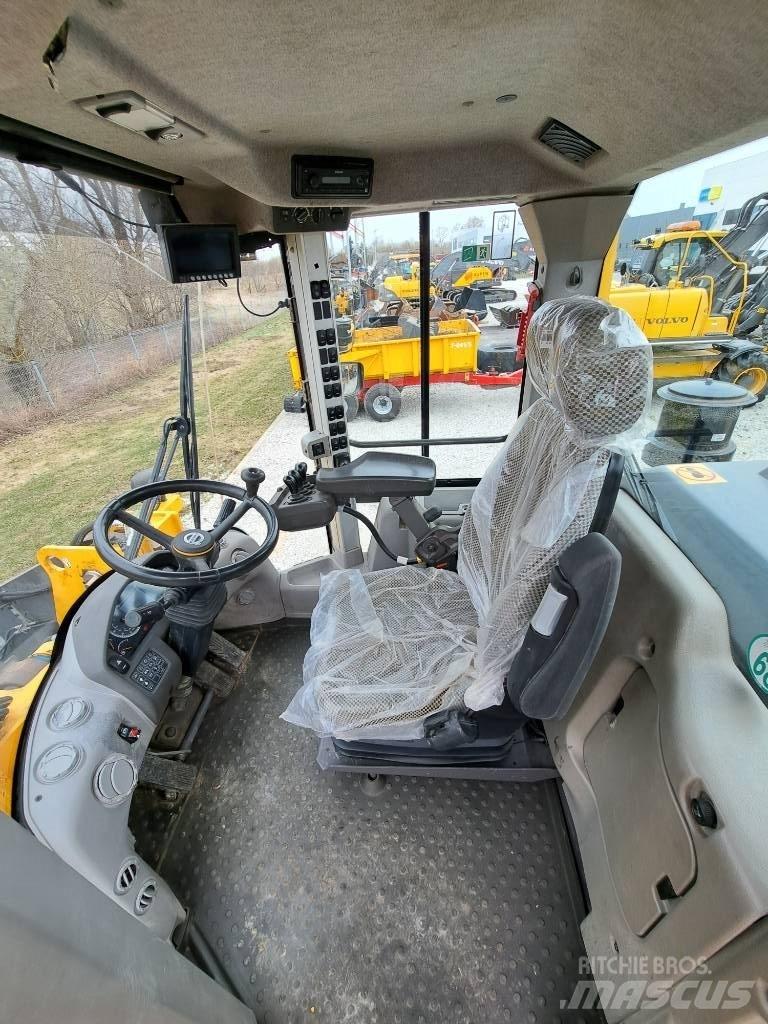 Volvo L110H Pale gommate