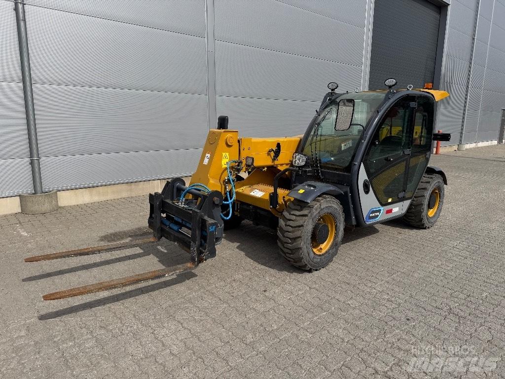 XCMG XC 6-2506 E Sollevatori telescopici