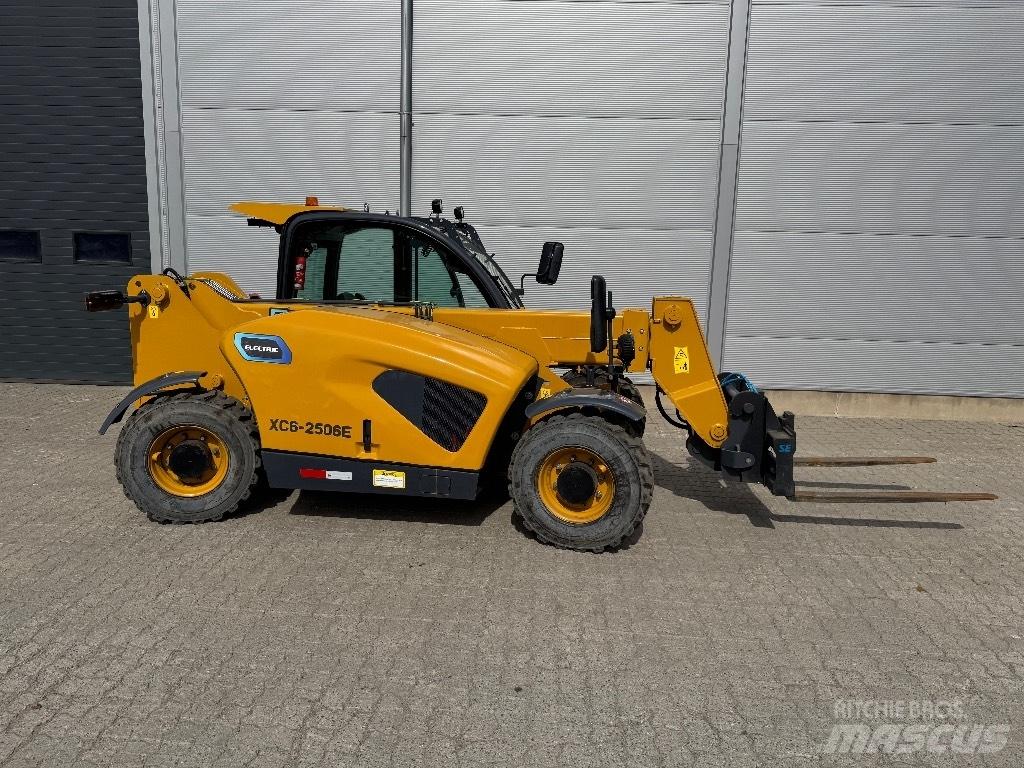 XCMG XC 6-2506 E Sollevatori telescopici