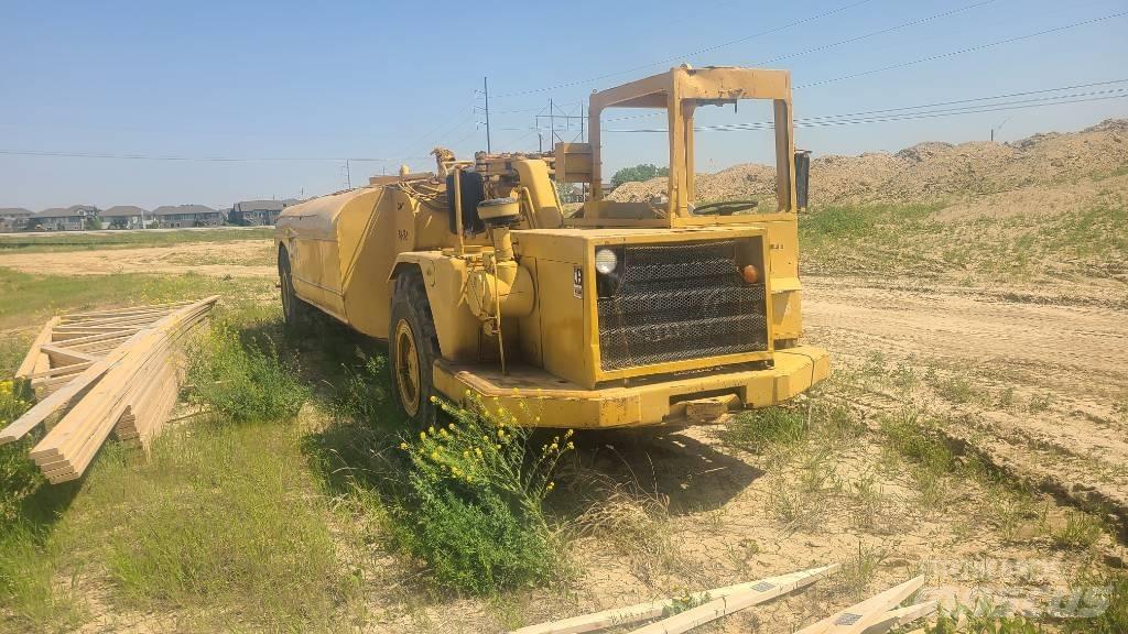 CAT 613 B Autocisterne