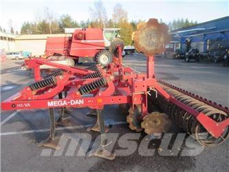 He-Va 3 m Mega-Dan Coltivatori