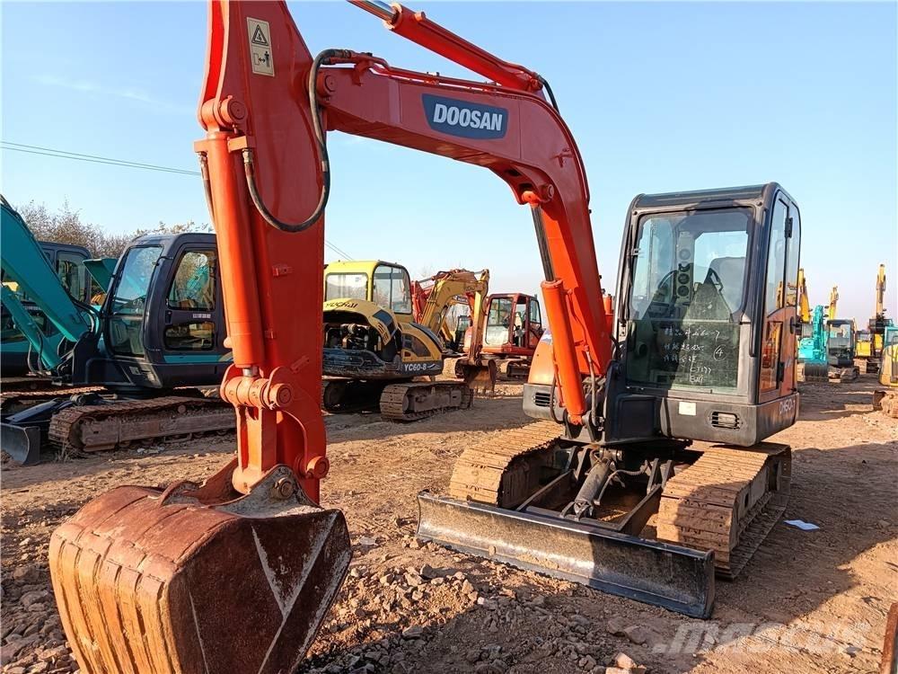 Doosan DH 60-7 Miniescavatori