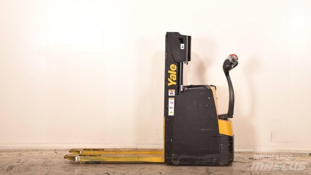 Yale MS 14 AC Transpallet uomo a terra
