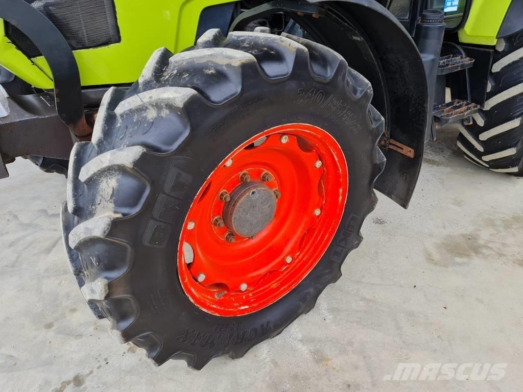 CLAAS Arion 410 Trattori