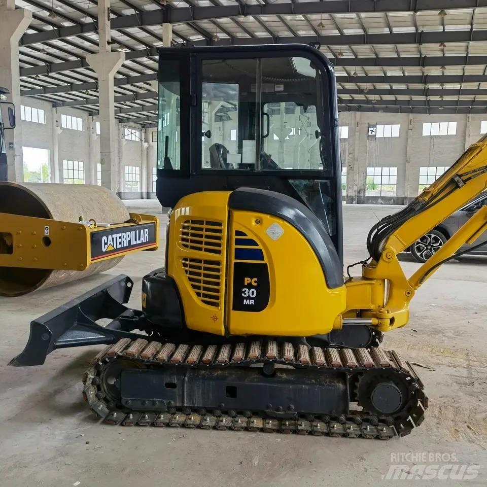 Komatsu PC30 Miniescavatori